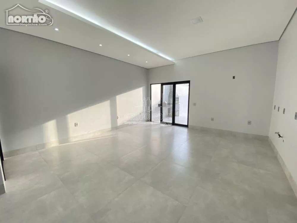 Casa à venda com 3 quartos, 160m² - Foto 3