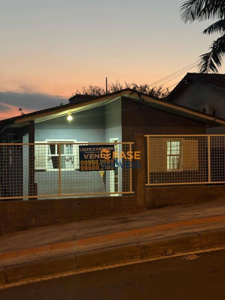 Casa à venda com 3 quartos, 1m² - Foto 9