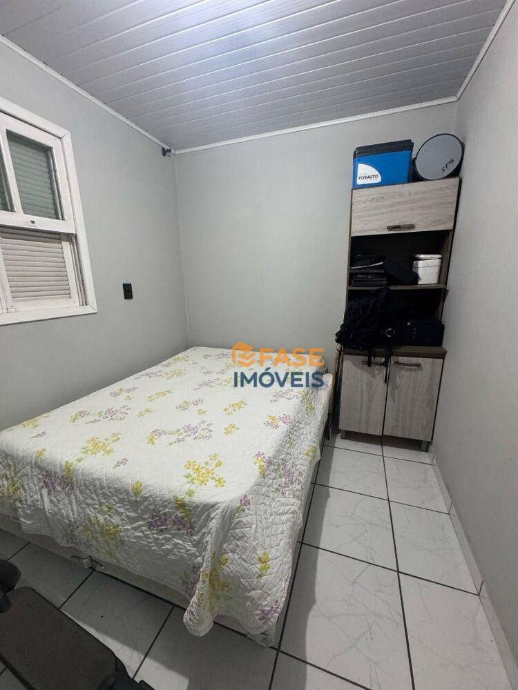 Casa à venda com 3 quartos, 1m² - Foto 5
