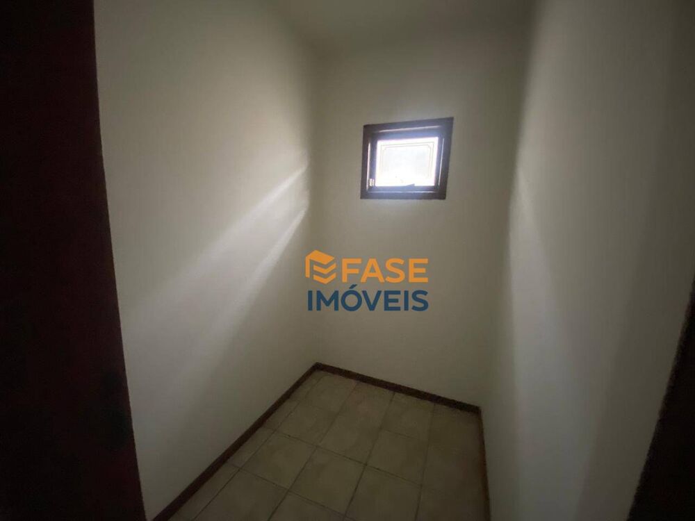 Casa, 4 quartos, 223 m² - Foto 4
