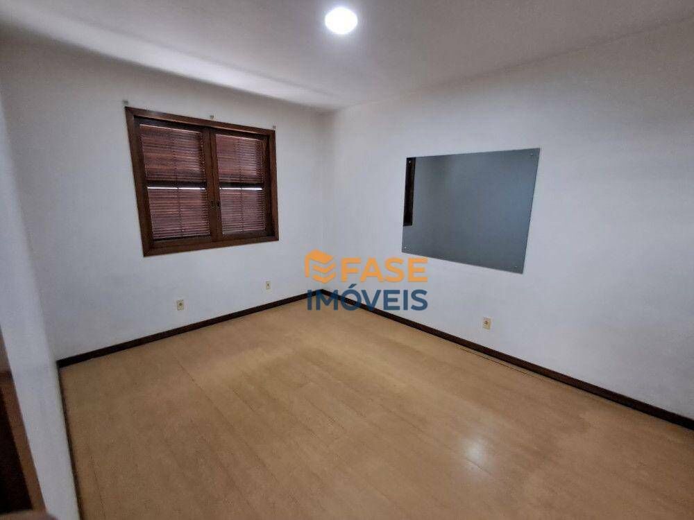 Casa à venda com 5 quartos, 260m² - Foto 5