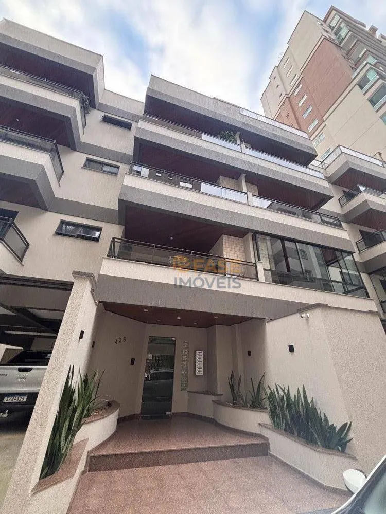 Apartamento, 3 quartos, 156 m² - Foto 1