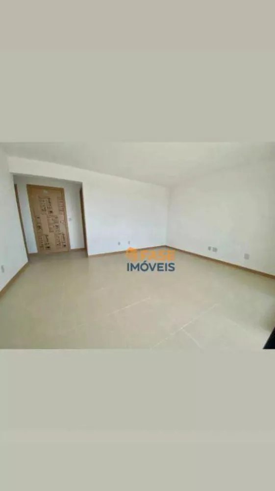 Apartamento à venda com 3 quartos, 125m² - Foto 4