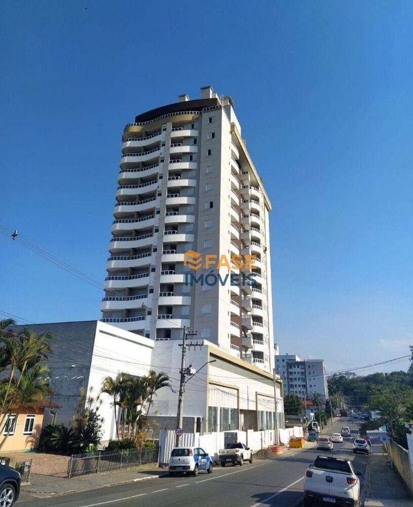 Apartamento à venda com 3 quartos, 105m² - Foto 1