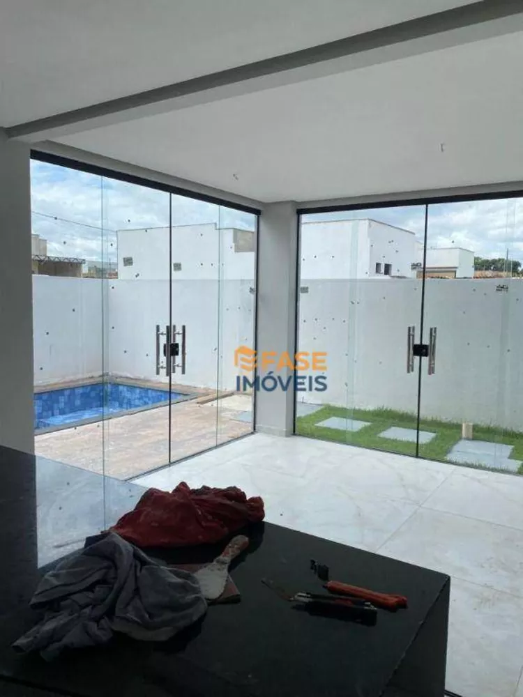 Casa de Condomínio à venda com 3 quartos, 160m² - Foto 2