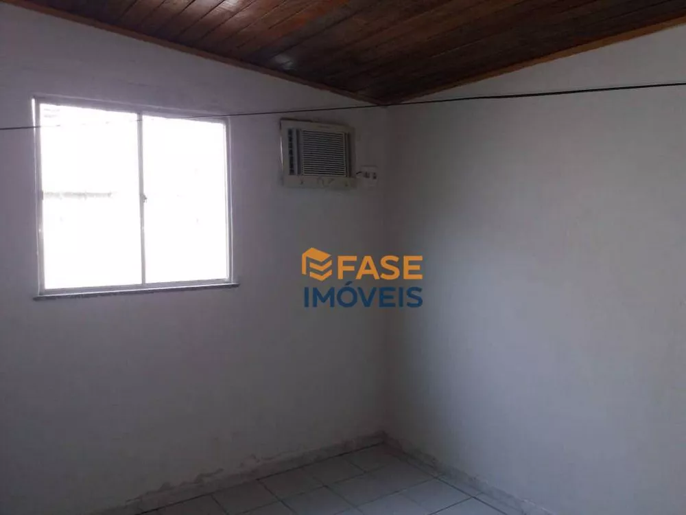 Casa à venda com 2 quartos, 140m² - Foto 3