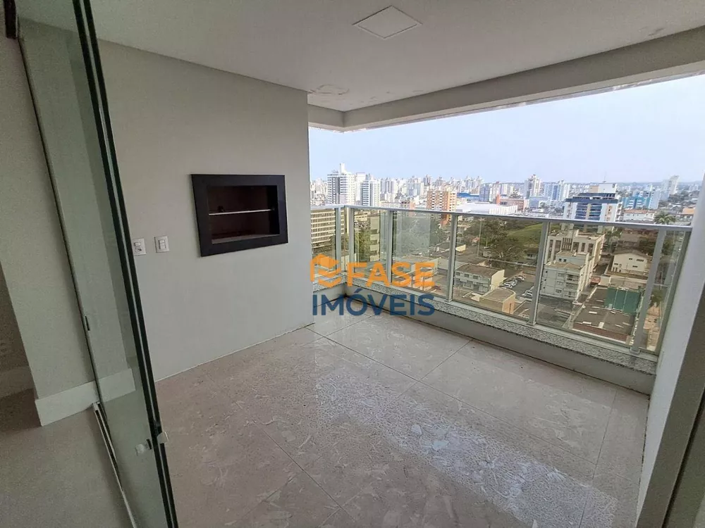 Apartamento à venda com 3 quartos, 136m² - Foto 3