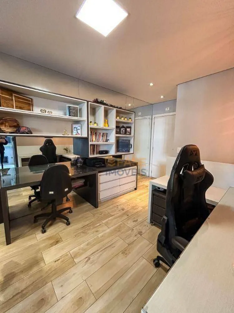 Cobertura, 3 quartos, 205 m² - Foto 4