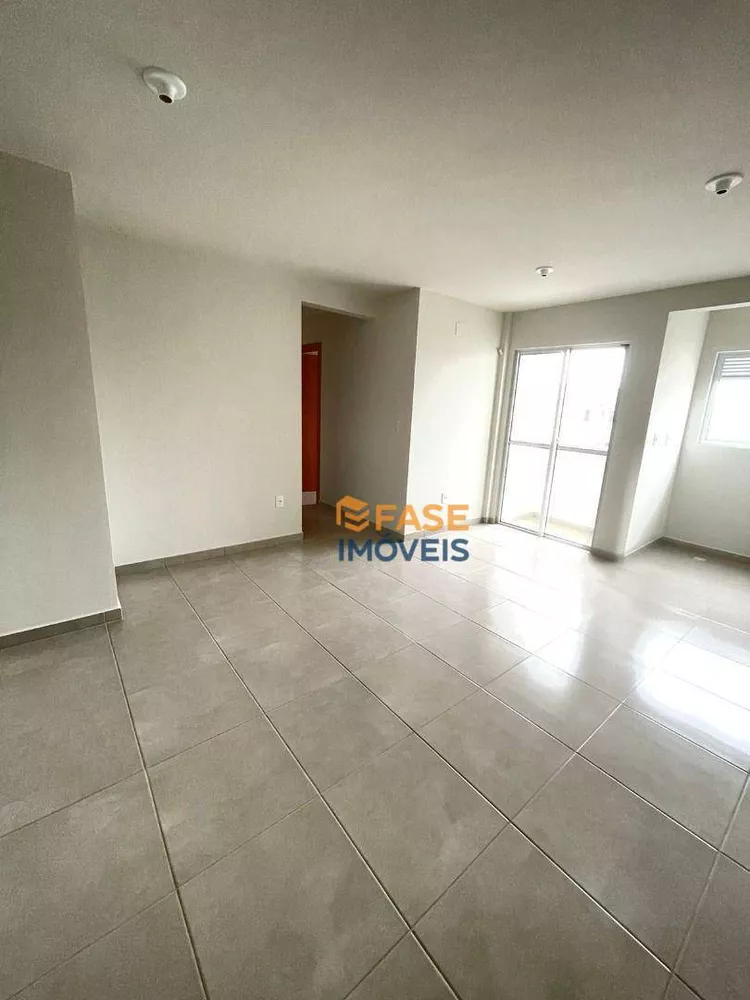 Apartamento à venda com 3 quartos, 61m² - Foto 3