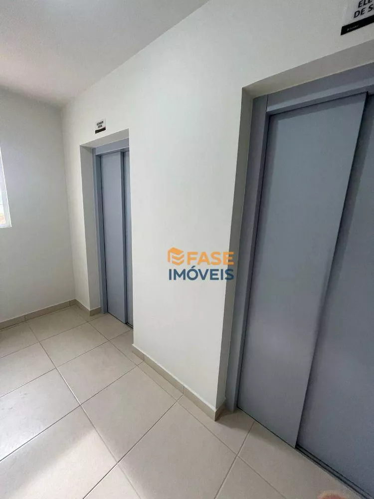 Apartamento à venda com 3 quartos, 61m² - Foto 2