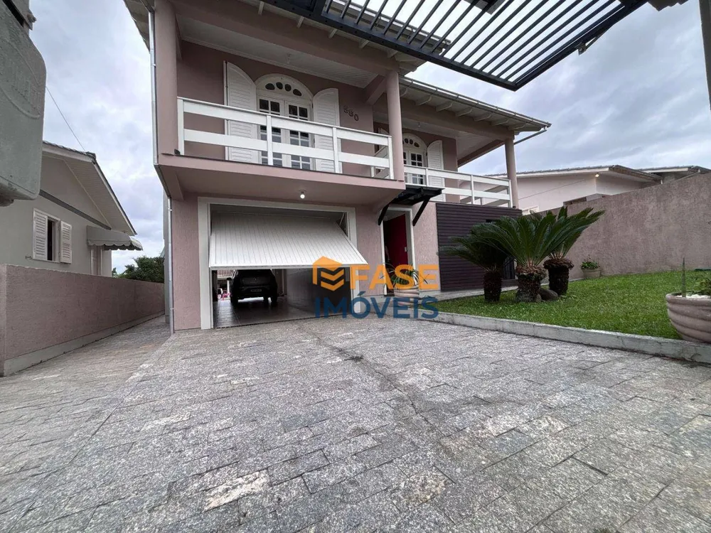 Casa, 4 quartos, 213 m² - Foto 3