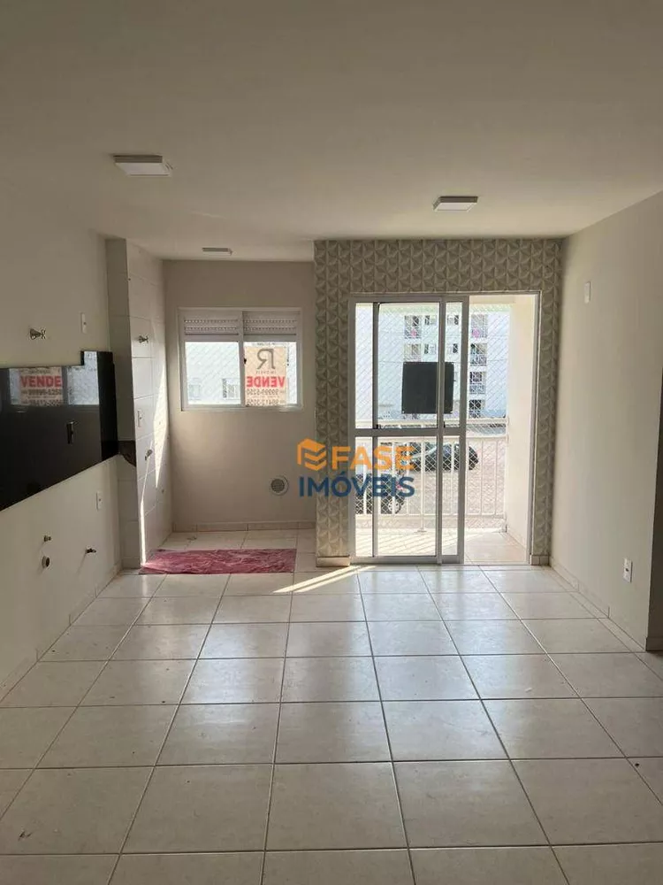 Apartamento à venda com 2 quartos, 52m² - Foto 2