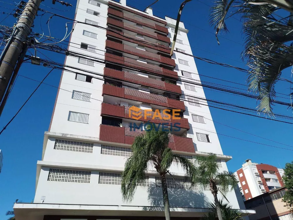 Apartamento, 3 quartos, 121 m² - Foto 1
