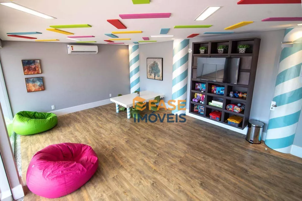 Apartamento, 3 quartos, 156 m² - Foto 2