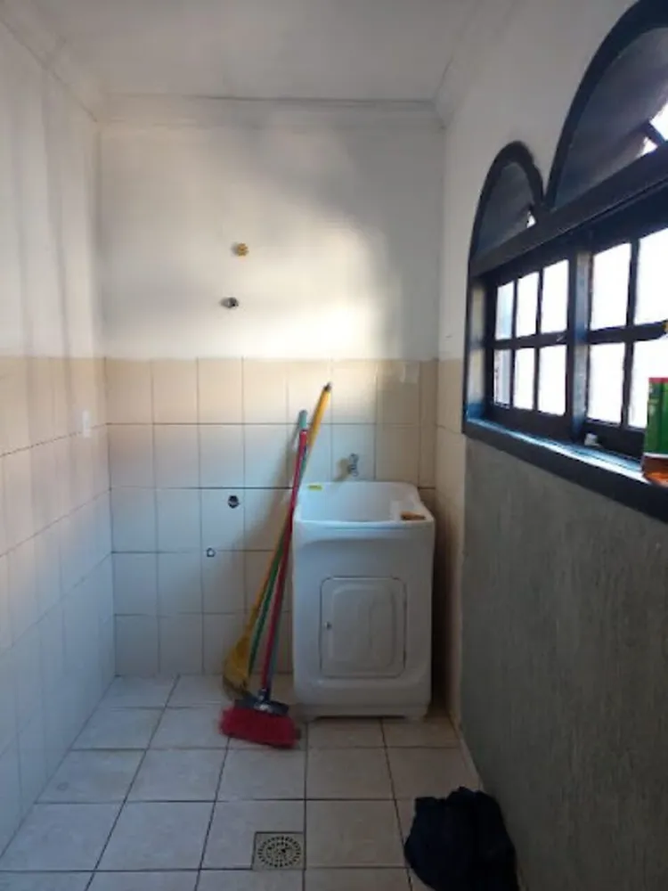 Casa, 5 quartos, 240 m² - Foto 3