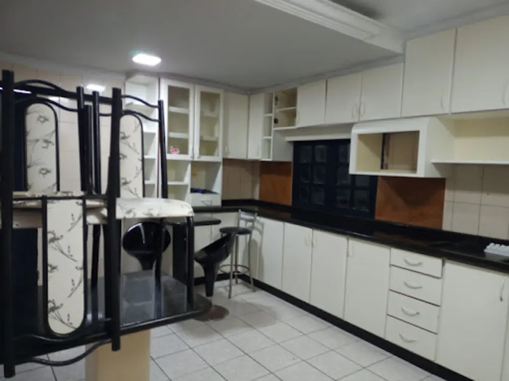 Casa, 5 quartos, 240 m² - Foto 10