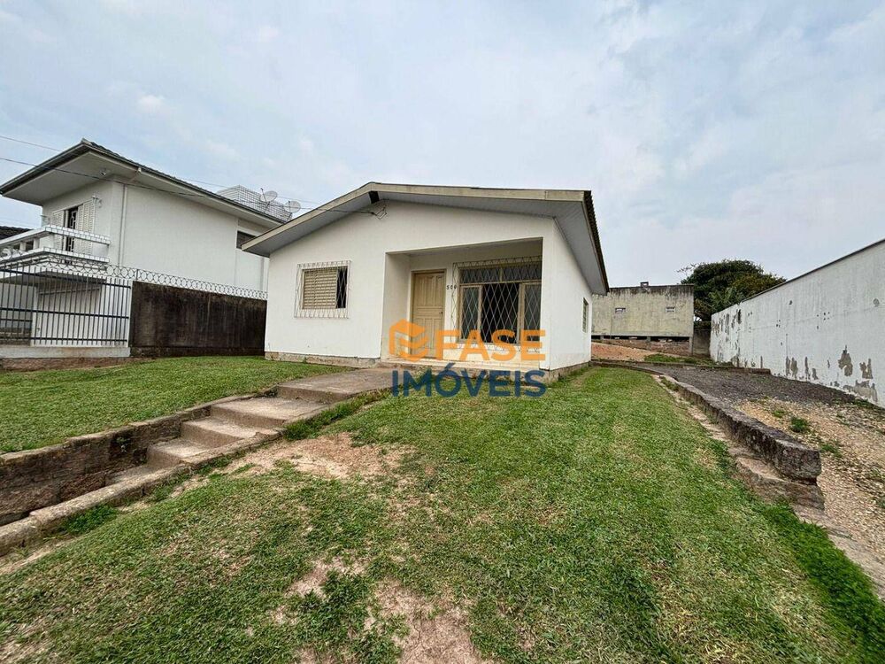Casa à venda com 3 quartos, 68m² - Foto 1