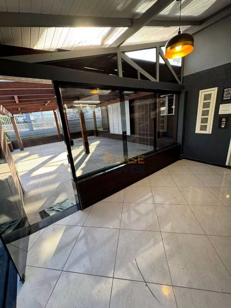 Casa, 3 quartos, 229 m² - Foto 4