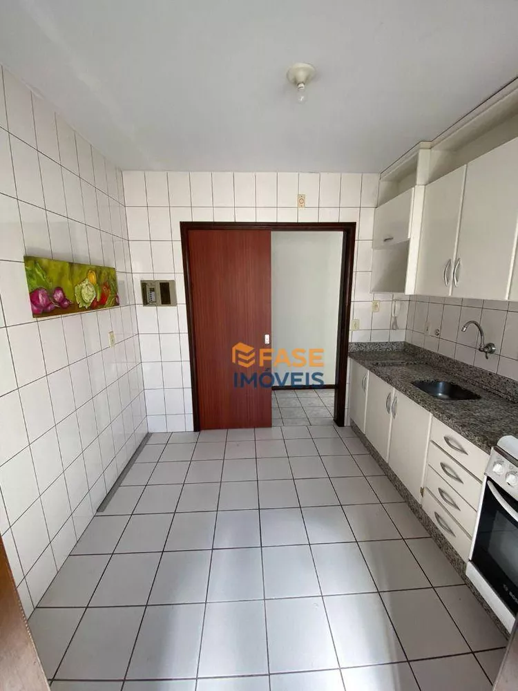 Apartamento à venda com 2 quartos, 64m² - Foto 1