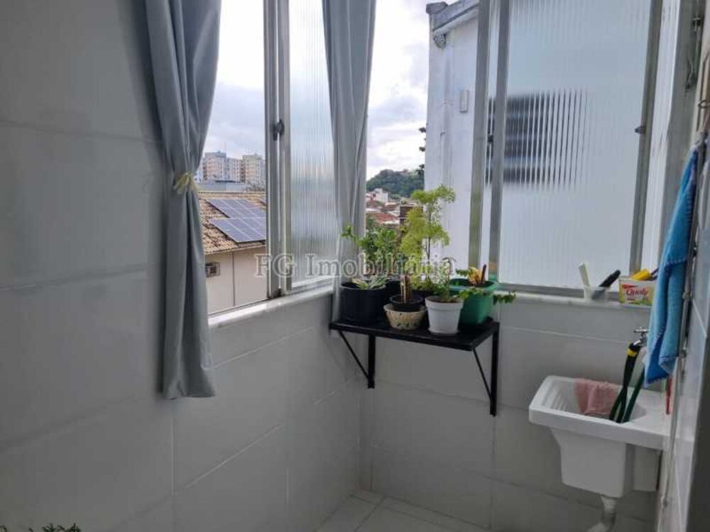 Apartamento à venda com 2 quartos, 80m² - Foto 7