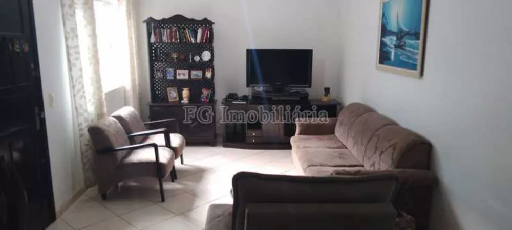 Casa, 3 quartos, 168 m² - Foto 2