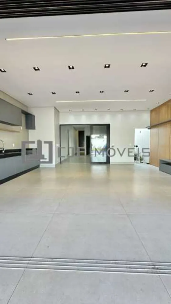 Casa, 3 quartos, 218 m² - Foto 4