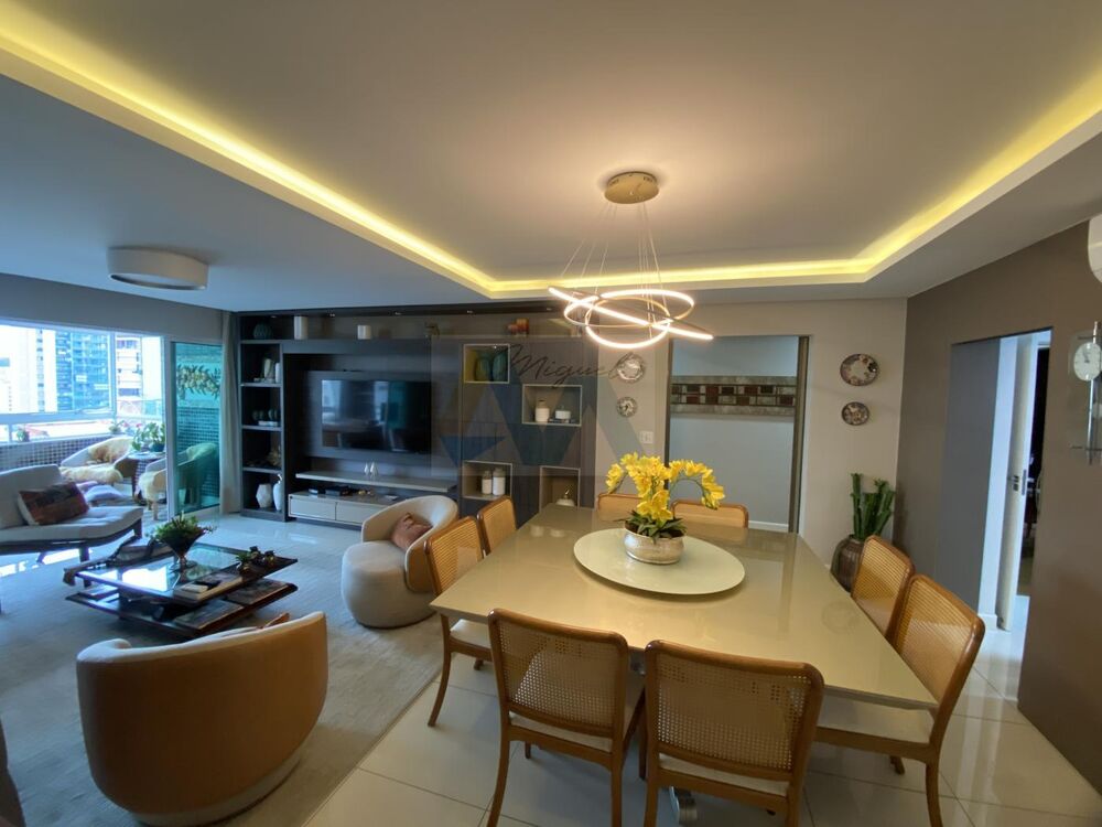 Apartamento, 4 quartos, 247 m² - Foto 1