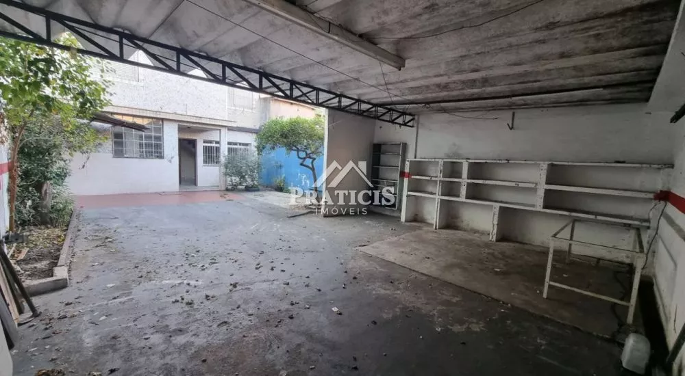 Sobrado à venda com 2 quartos, 151m² - Foto 3