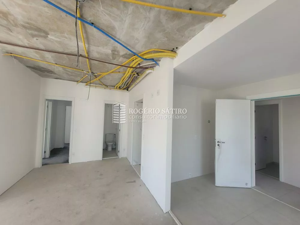 Apartamento à venda com 3 quartos, 156m² - Foto 3