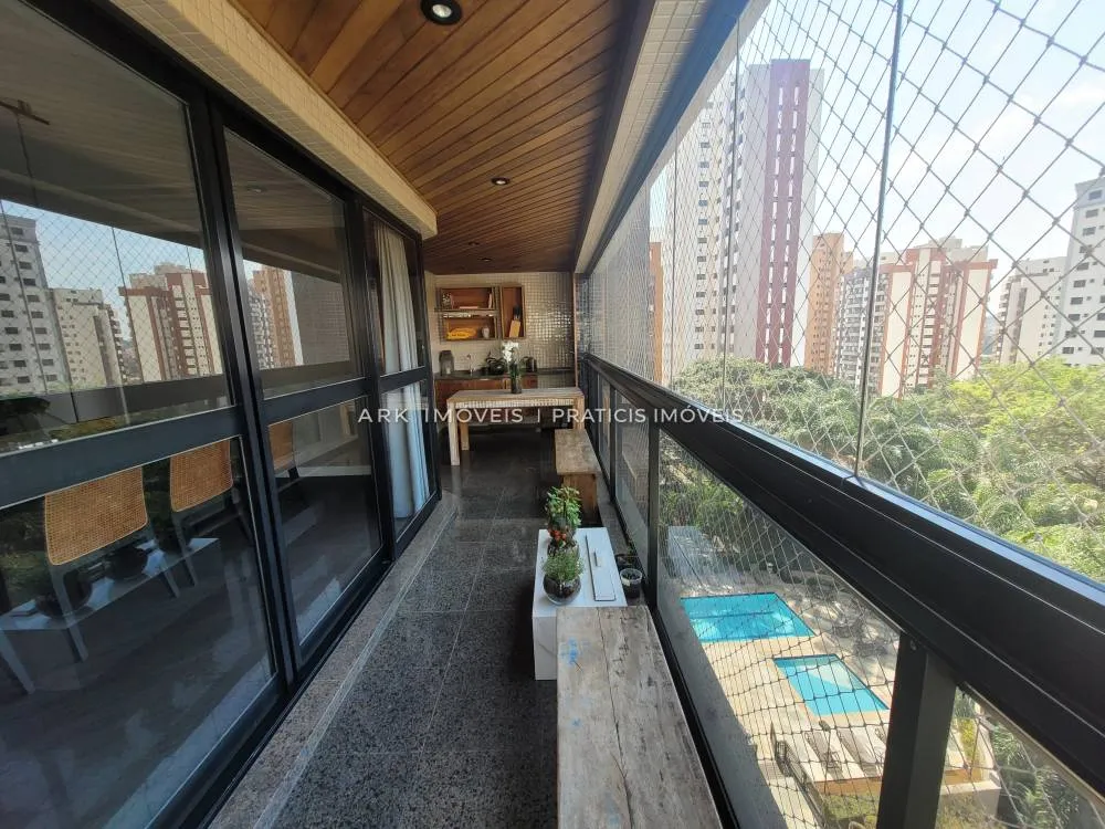 Apartamento, 3 quartos, 203 m² - Foto 1