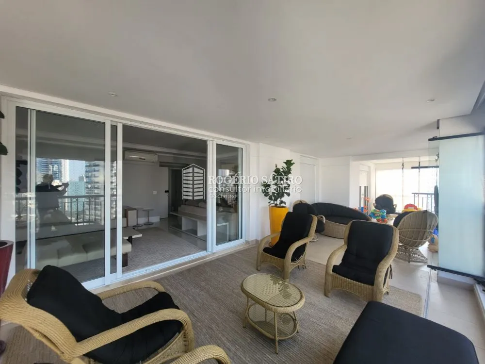 Apartamento, 3 quartos, 250 m² - Foto 2