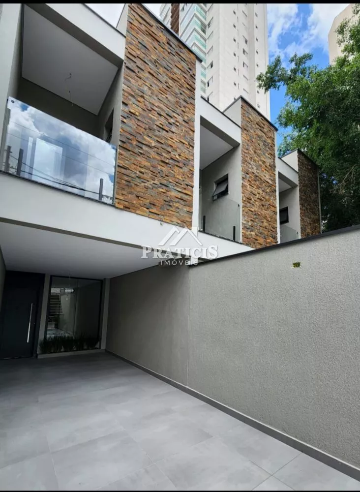 Casa à venda com 3 quartos, 150m² - Foto 1