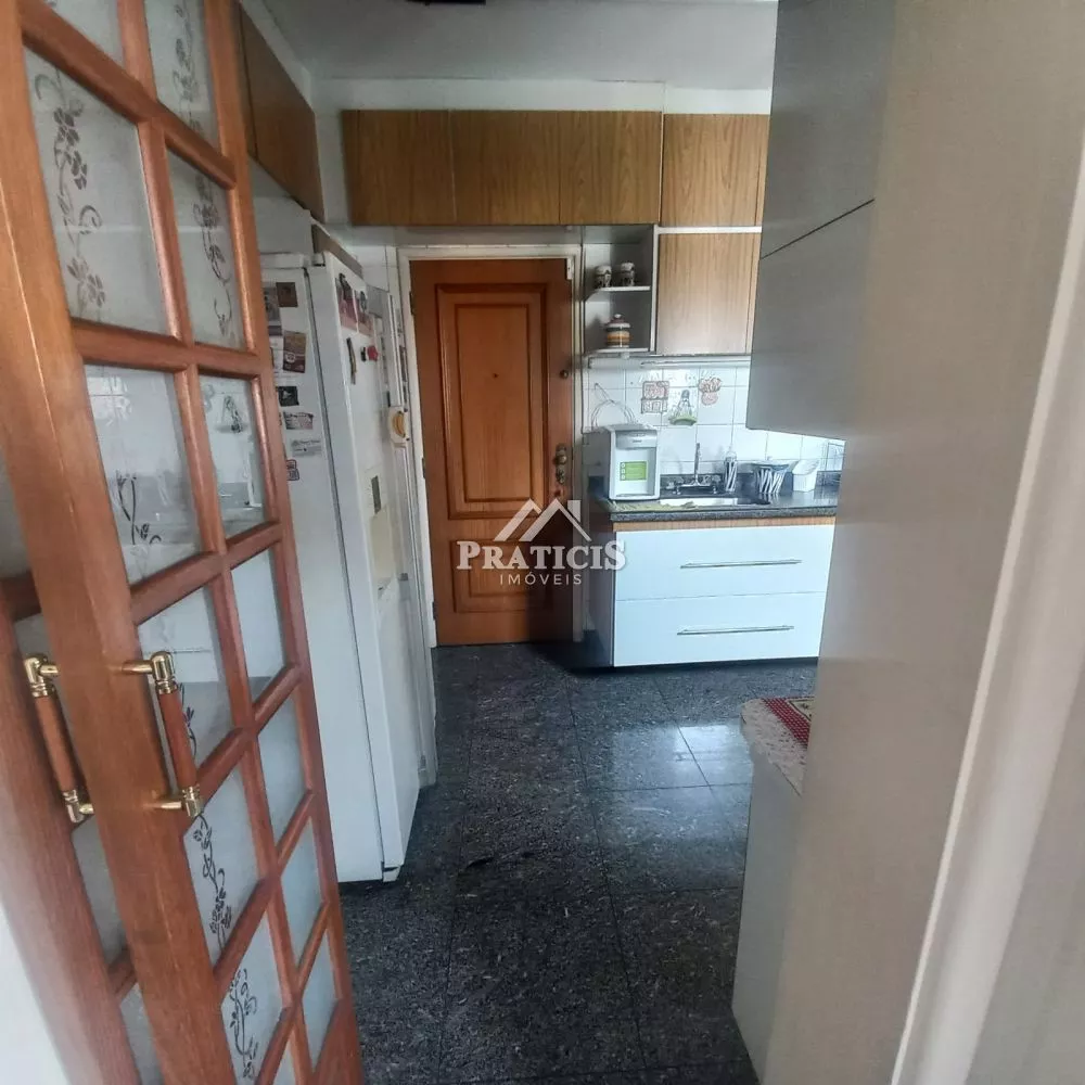 Apartamento à venda com 4 quartos, 167m² - Foto 18