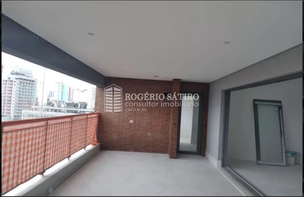 Apartamento à venda com 4 quartos, 244m² - Foto 3