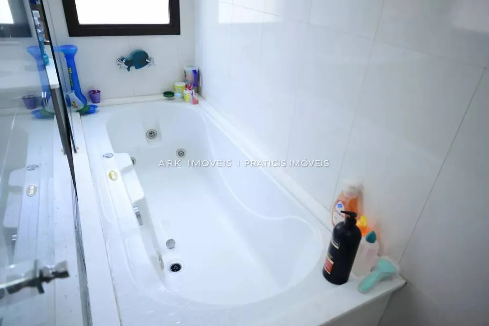 Apartamento, 4 quartos, 210 m² - Foto 1