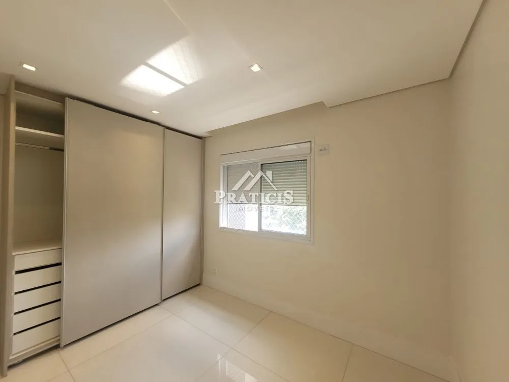 Apartamento, 3 quartos, 216 m² - Foto 1