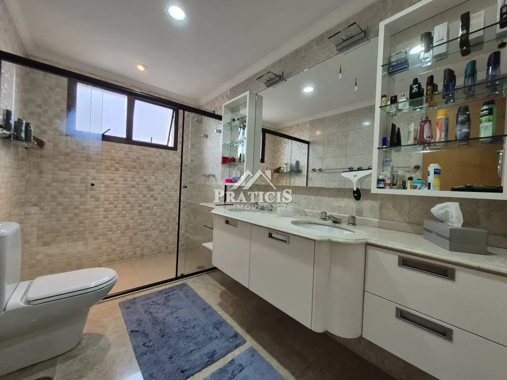 Apartamento, 4 quartos, 226 m² - Foto 1
