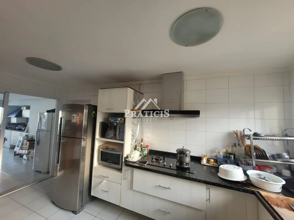 Apartamento, 4 quartos, 208 m² - Foto 1
