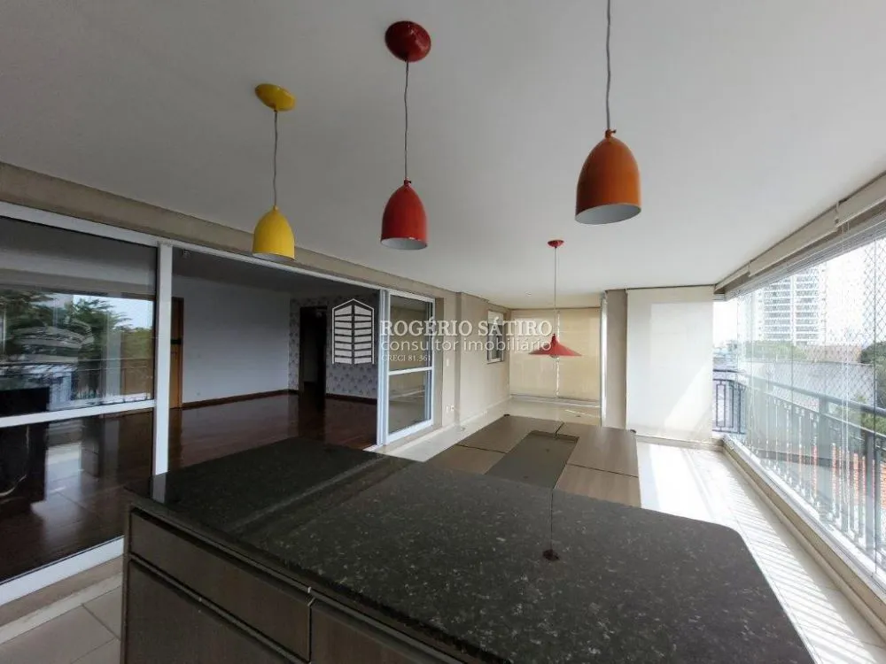 Apartamento, 3 quartos, 213 m² - Foto 2
