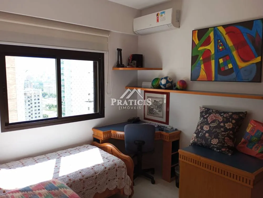 Apartamento, 3 quartos, 230 m² - Foto 2