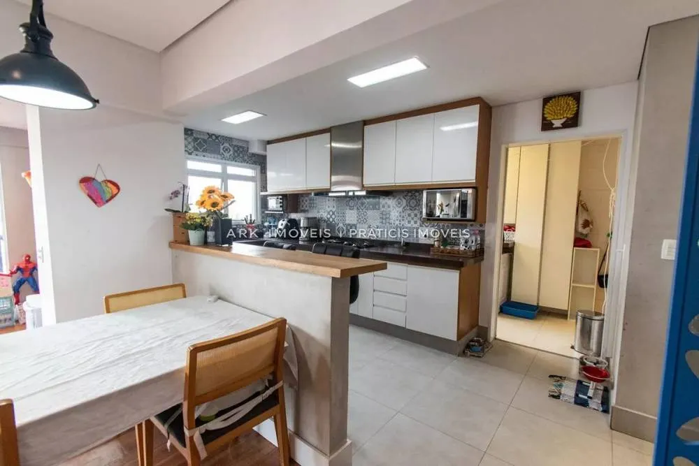 Cobertura, 3 quartos, 243 m² - Foto 3