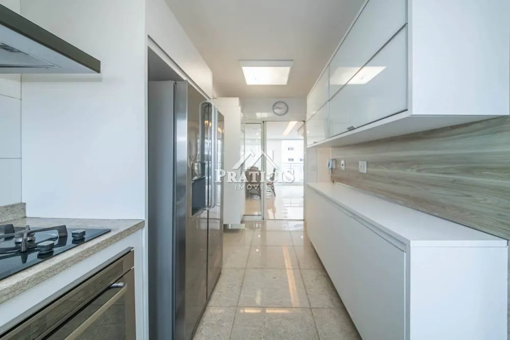 Apartamento, 3 quartos, 160 m² - Foto 1