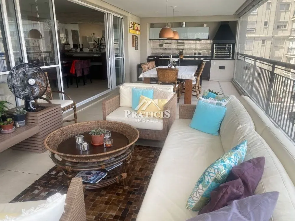 Apartamento, 3 quartos, 222 m² - Foto 1