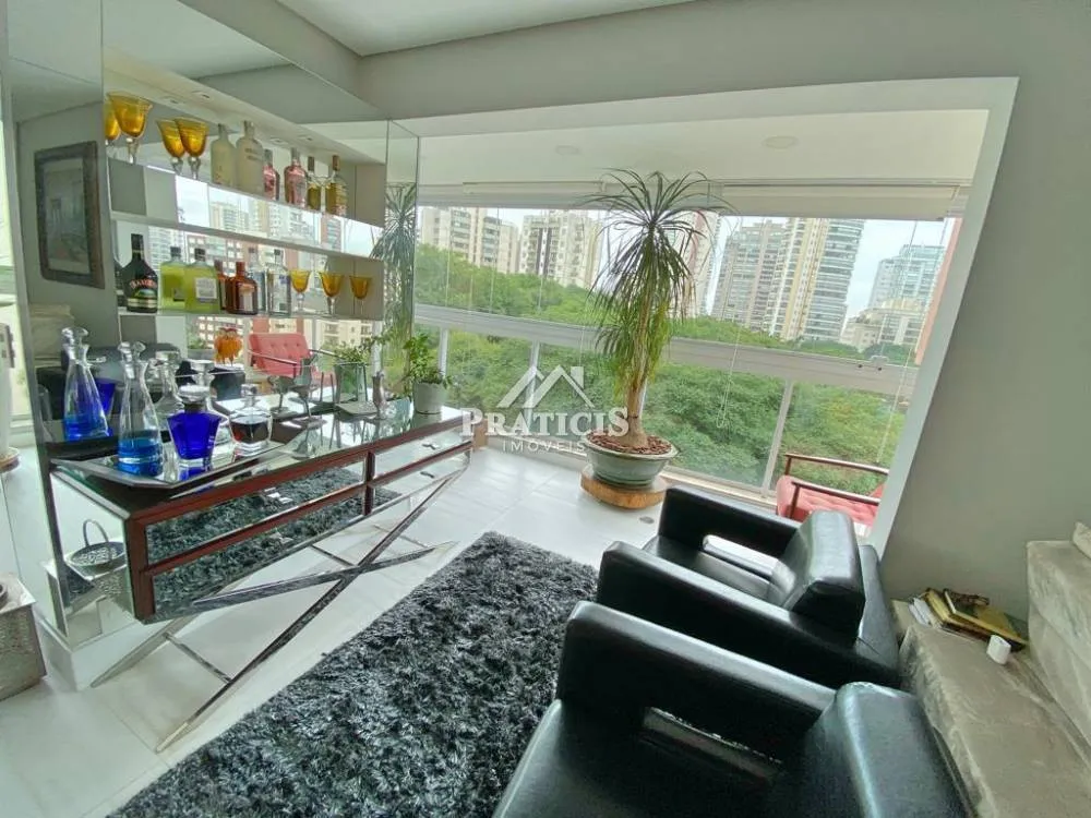 Apartamento, 3 quartos, 217 m² - Foto 2