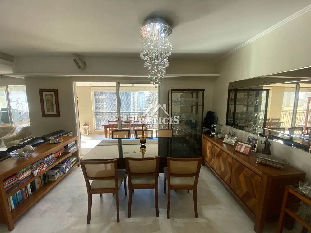 Apartamento, 3 quartos, 130 m² - Foto 1