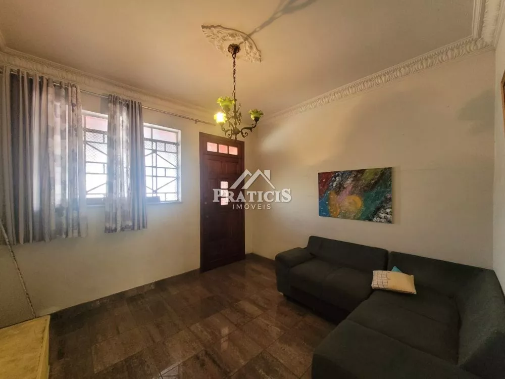 Casa à venda com 3 quartos, 120m² - Foto 2