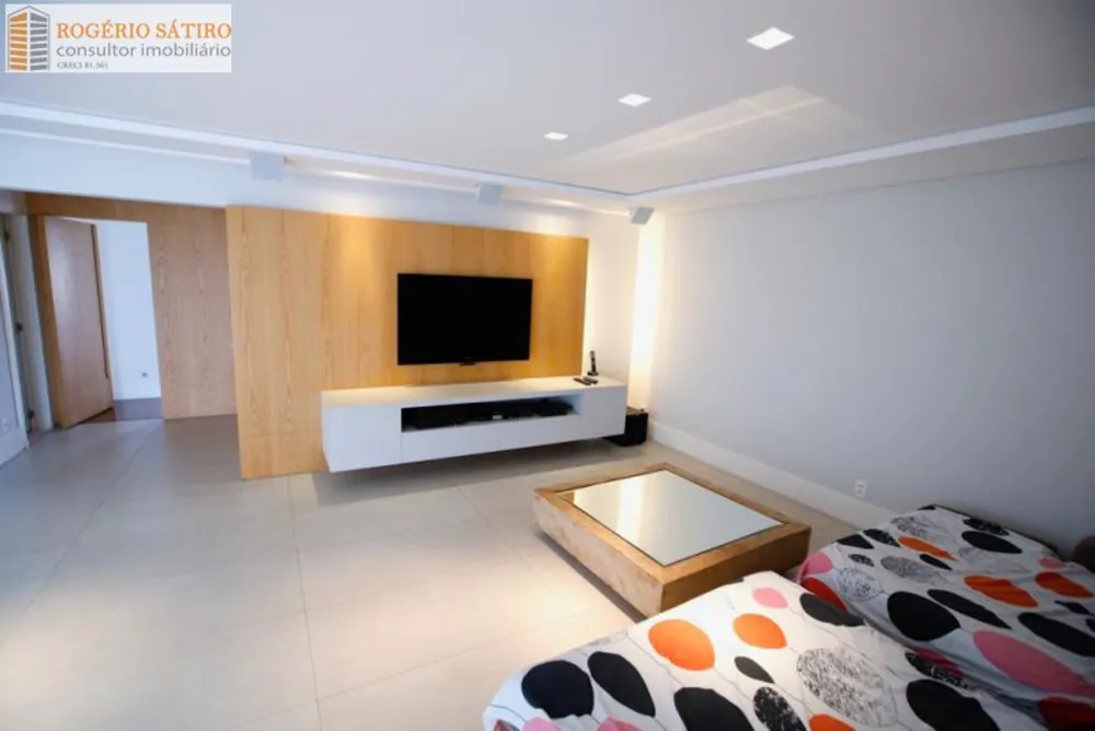 Apartamento, 4 quartos, 275 m² - Foto 1