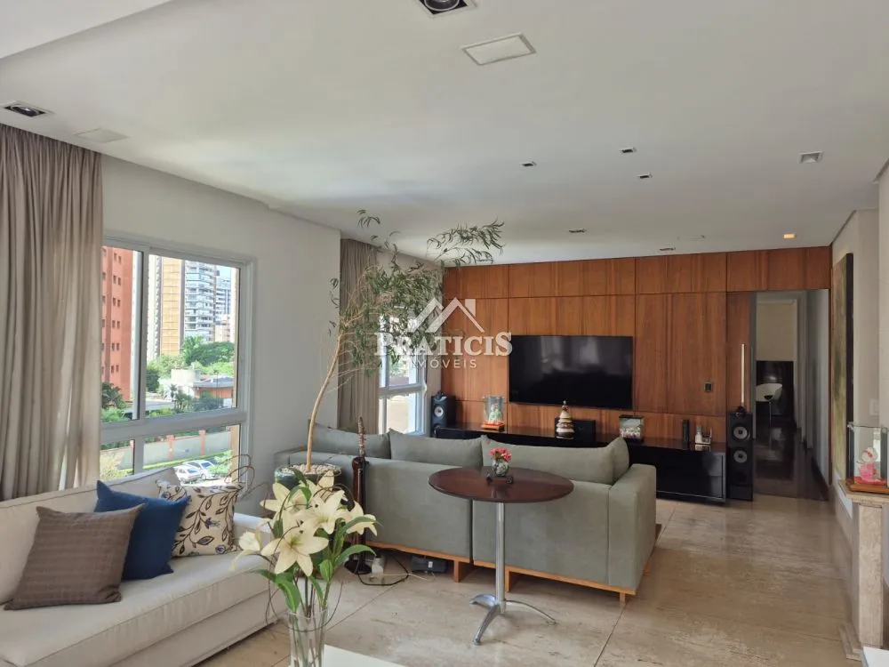 Apartamento, 3 quartos, 238 m² - Foto 1