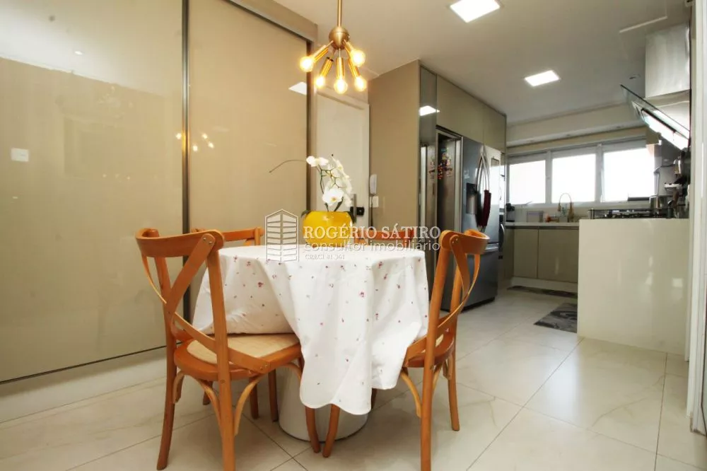 Apartamento à venda com 3 quartos, 213m² - Foto 31