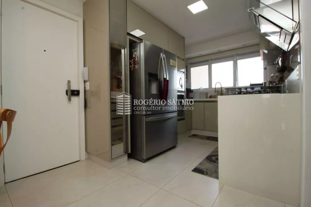 Apartamento à venda com 3 quartos, 213m² - Foto 29